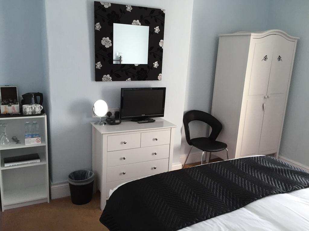Chilterns Guest House Llandudno Zimmer foto